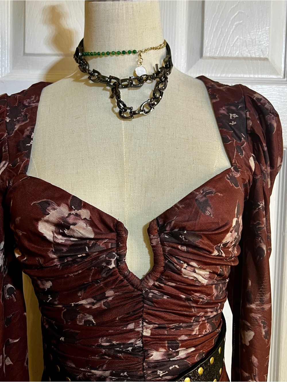 New ASTR The Label Burgundy Floral Sheer Mesh Ruched Fairy Grunge Midi Dress M - Picture 4 of 12